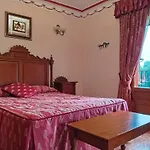 La Rueda 3000 3* מורה דה רוביילוס